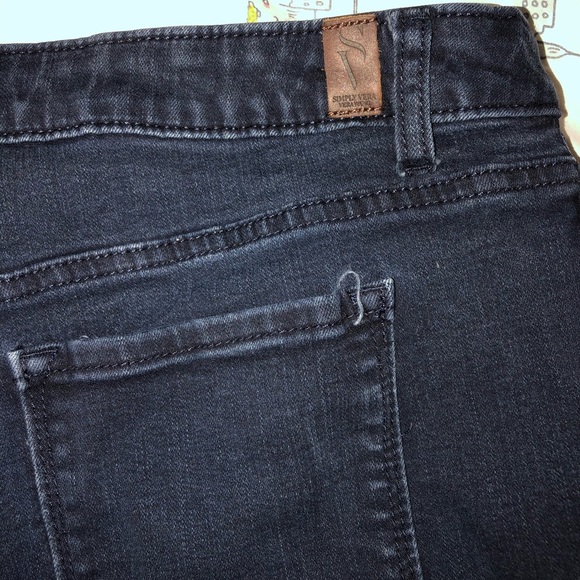 Vera Wang Skinny Jeans - Picture 2 of 4